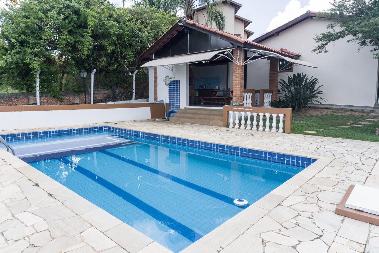 Chácara, 4 quartos, 1000 m² - Foto 1