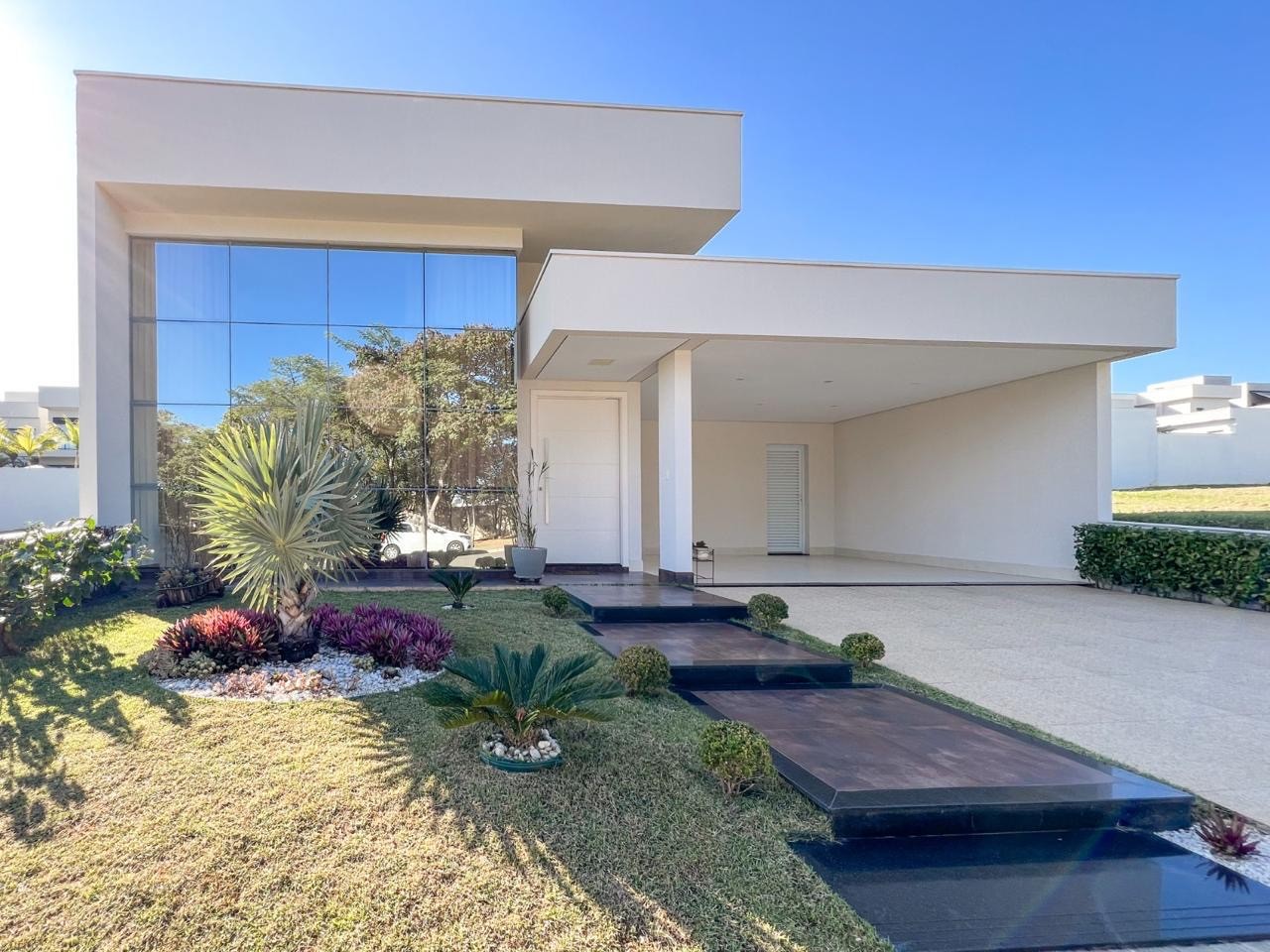 Casa de Condomínio, 4 quartos - Foto 1