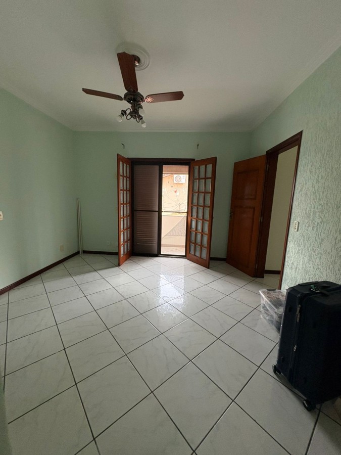 Casa, 3 quartos, 243 m² - Foto 31