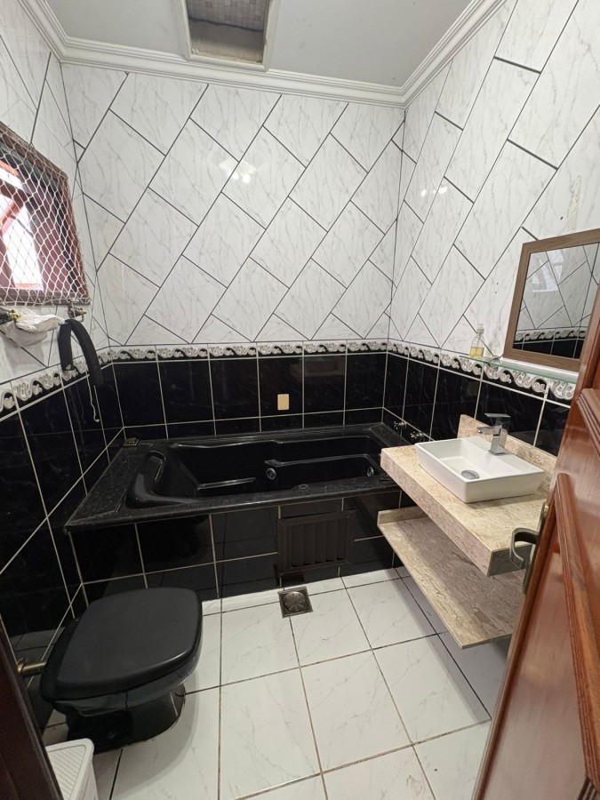 Casa, 3 quartos, 243 m² - Foto 32