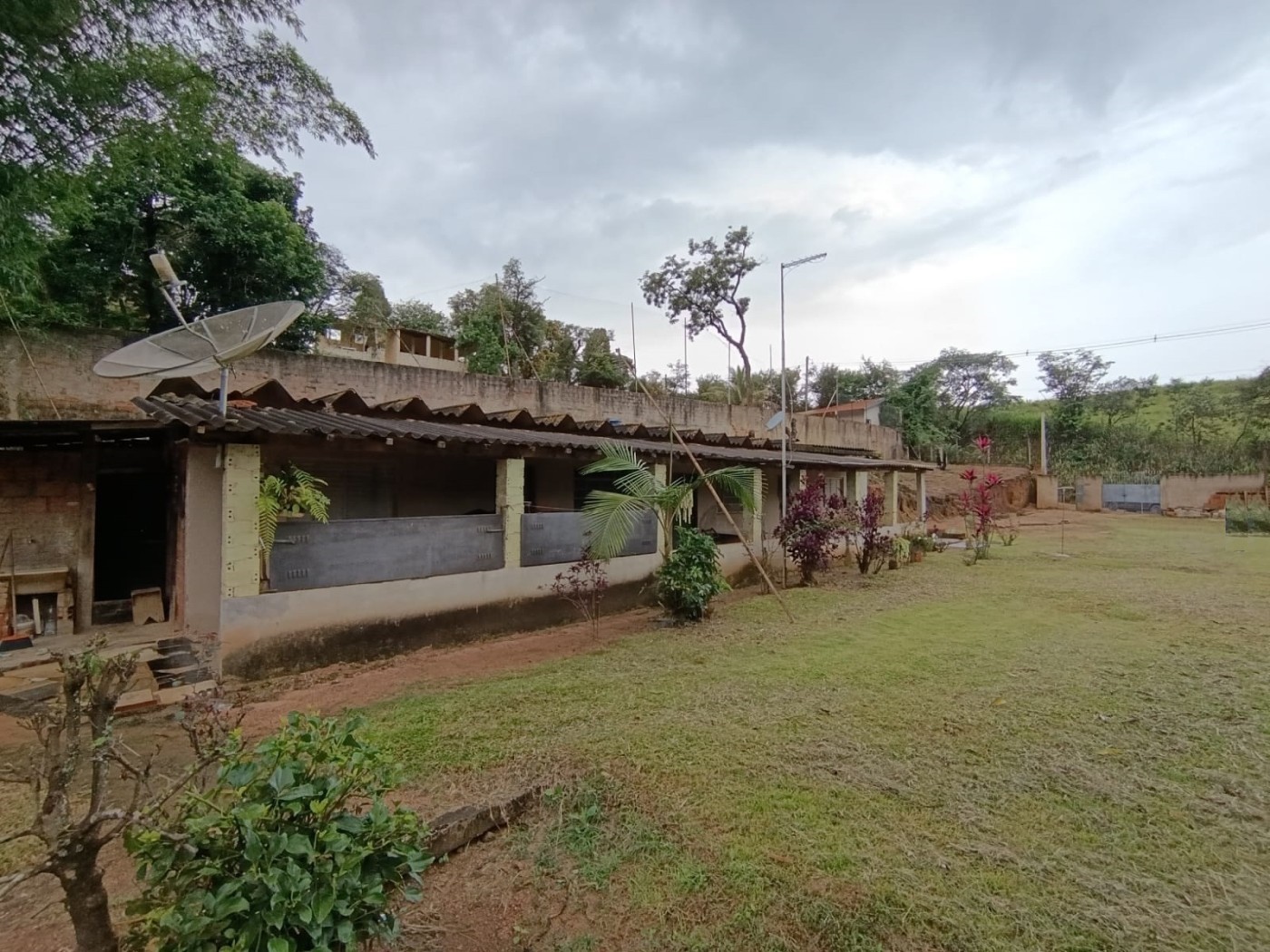 Chácara, 2 quartos, 1900 m² - Foto 1