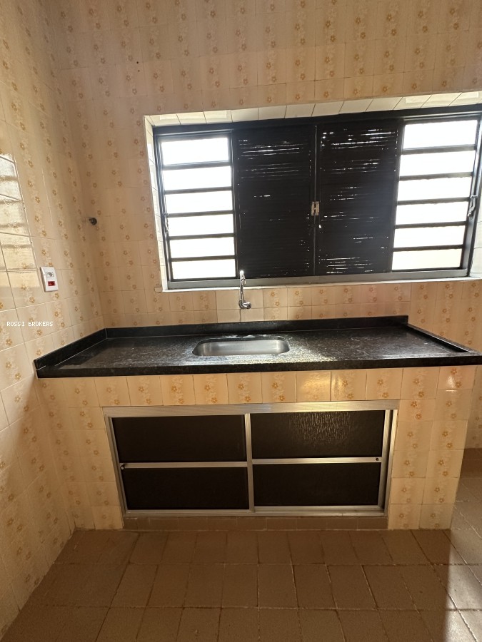 Casa, 3 quartos, 250 m² - Foto 12