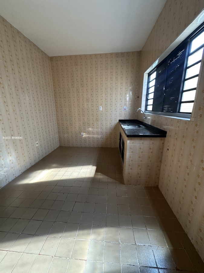 Casa, 3 quartos, 250 m² - Foto 13